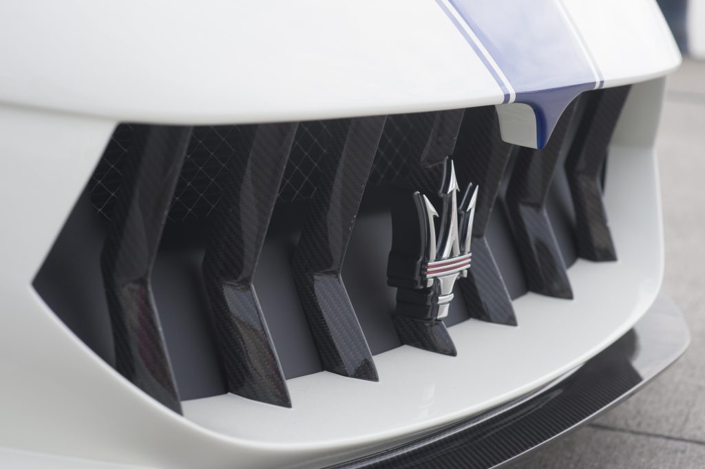 SVR Maserati GranTurismo Front Bumper Carbon Fiber